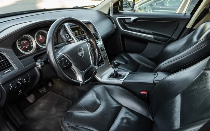 Volvo XC 60 cena 52900 przebieg: 210123, rok produkcji 2013 z Brok małe 562